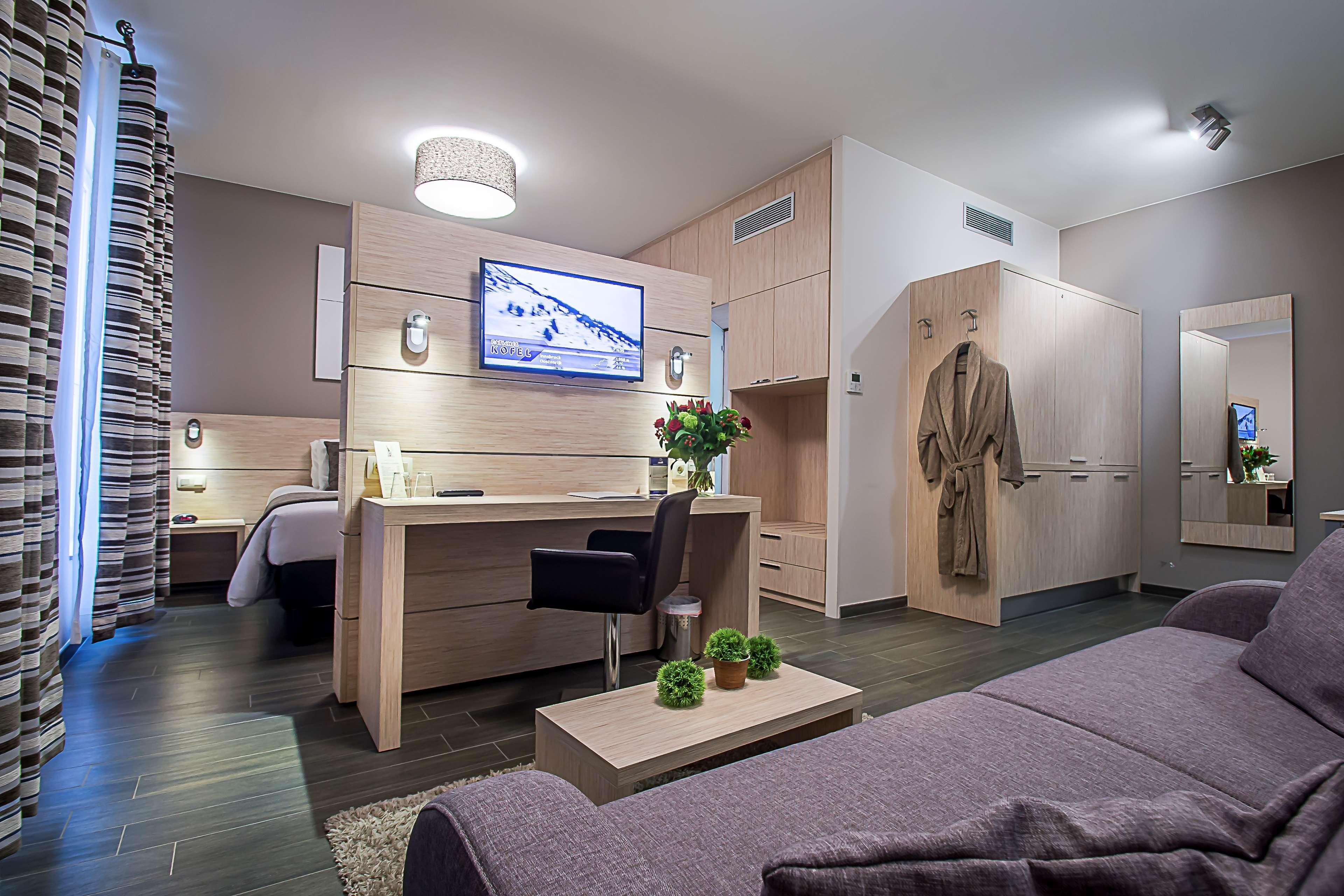 Ibis Styles Airport Aero 44 3*