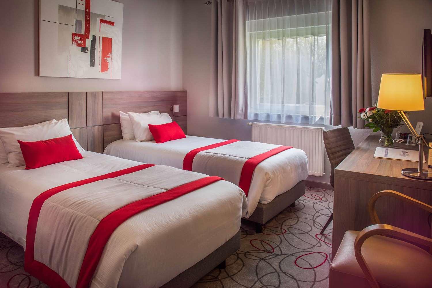 Hotel Ibis Styles Airport Aero 44