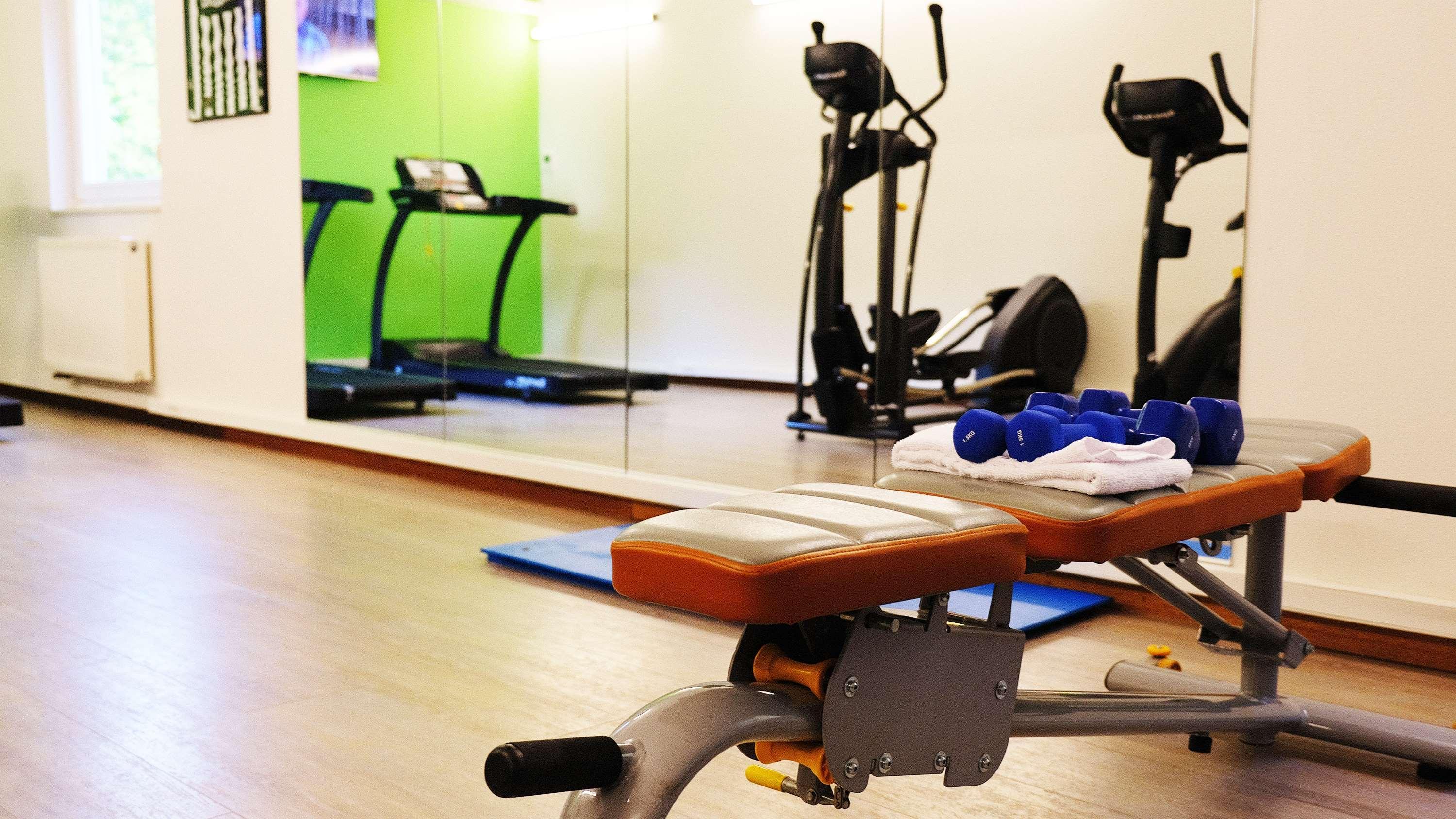 Ibis Styles Airport Aero 44 Hotel