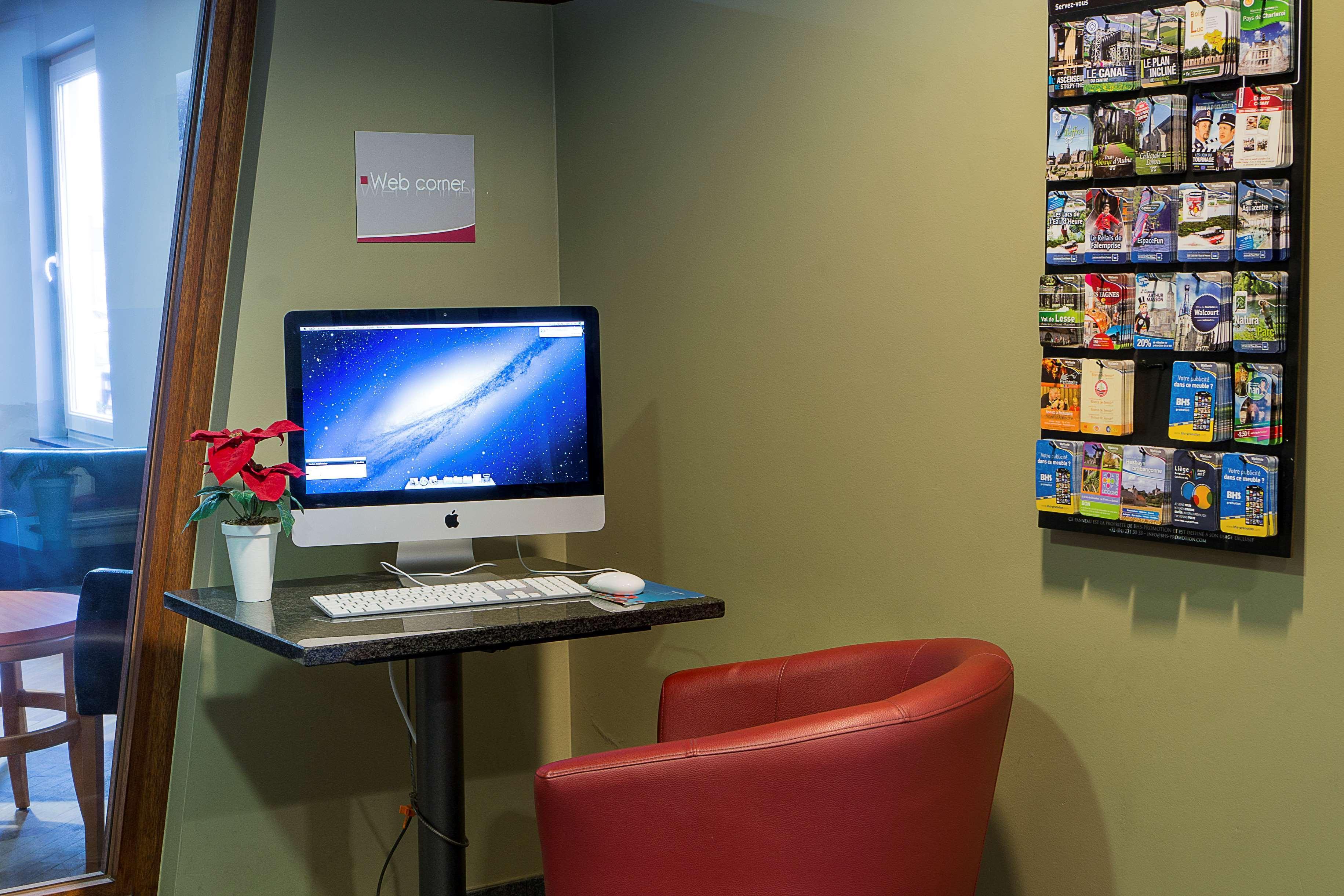 Ibis Styles Airport Aero 44 Hotel