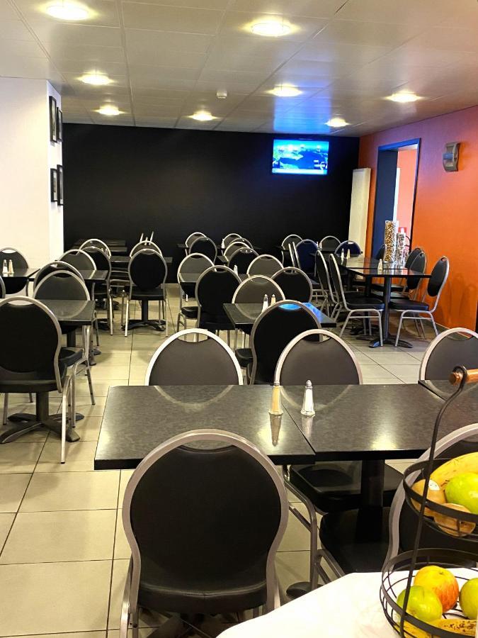 Ibis Styles Airport Aero 44 3*